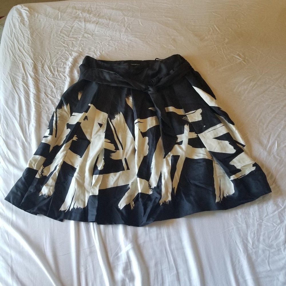 Club Monaco silk black and cream print skirt